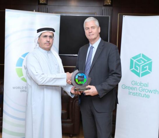 The World Green Economy Organization (WGEO) and the Global Green Growth Institute (GGGI) signed a partnership agreement today in Dubai to fast-track green investments into bankable smart city projects.