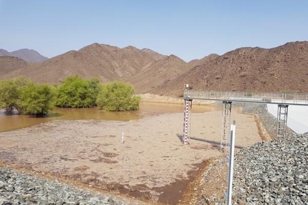 Rains fell on 29th September, have boosted the amount of water stored by reservoirs of dams in the counrry's Central Region to 106,500 cubic metres, according to figures released by the Ministry of Energy and Industry.