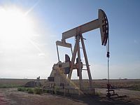 Peak oil theory predicts that production will reach a maximum point and then fall fairly sharply as demand outpaces possible supply.  / Credit:wikimedia commons