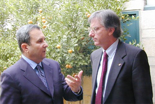 Then-Israeli Prime Minister Ehud Barak, left, with former U.S. diplomat Dennis Ross, in 1999. Ross is known for having strong pro-Israeli views. Credit: Public domain via Wikimedia Commons