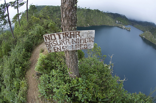 "Do Not Throw Garbage or Rocks in the Lake", reads this hand-painted sign in Lagunas de Portobello National Park in Chiapas, Mexico.  Credit: Mauricio Ramos/IPS