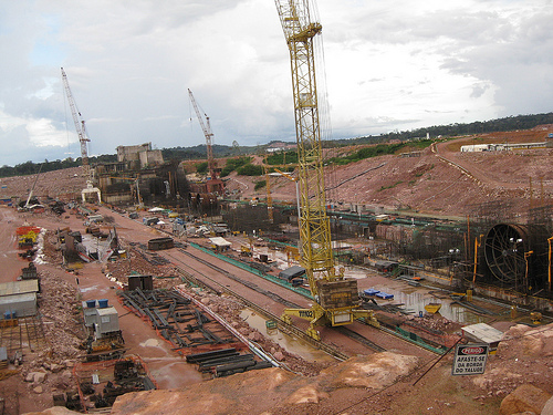 Jirau hydropower plant construction site.  Credit: Mario Osava/IPS