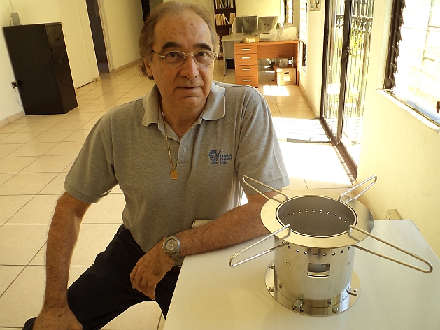René Núñez is thrilled that NASA considers his invention the best stove in the world. Credit: Edgardo Ayala/IPS