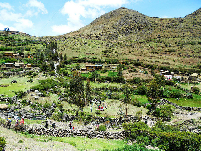 The lower-lying part of the “potato park” in the rural municipality of Pisac in the department of Cuzco, in Peru, where five Quechua communities are preserving the ageold crop. Credit: Fabíola Ortiz/IPS