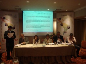 Peruvian lawmaker Jaime Delgado reads out the final declaration of the Sixth Forum of the Parliamentary Front Against Hunger in Latin America and the Caribbean, in Lima. From left to right: John Preissing, FAO representative in Peru; Ecuadorean lawmaker María Augusta Calle; and Uruguayan legislator Bertha Sanseverino, with other participants in the meeting. Credit: Aramís Castro/IPS