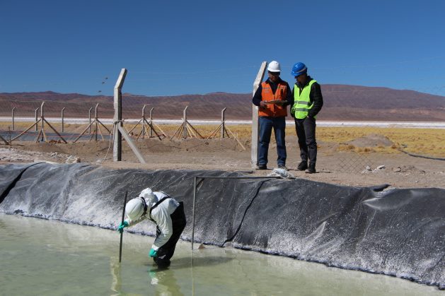 The effort to search for lithium in the Salar de Caucharí-Olaroz, in the province of Jujuy, is a project developed by the Exar mining company, a joint venture between Canadian Lithium Americas Corp (LAC) and the Chilean Sociedad Química y Minera (SQM). In total, there are 53 projects in the exploration or project feasibility phases. Credit: Mining Chamber of Commerce of the Province of Jujuy