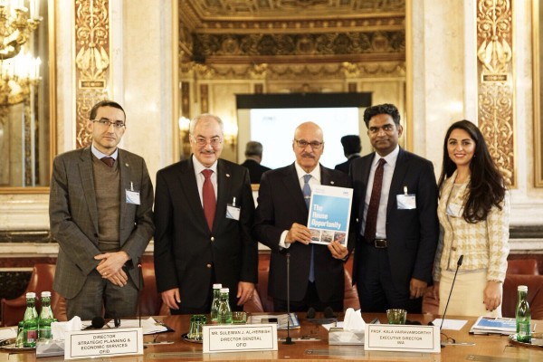 OFID Director-General Al-Herbish (third from left) and IWA Director Professor Kala Vairavamoorthy (fourth from left). Photo: International Water Association, IWA Twitter: @IWAHQ