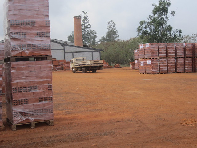 Part of Stein Ceramics, whose prosperity and ecological production were made possible by the biogas produced from the manure of 3,300 pigs. The factory produces enough bricks monthly to build 200 60-square-metre homes in the state of Paraná, on Brazil's border with Paraguay. Credit: Mario Osava/IPS