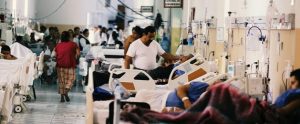 Congestion in public hospitals is frequent in Latin America even without epidemics. Long waits and the need to resort to out-of-pocket spending to obtain medical assistance are common in the region. CREDIT: Courtesy of Integralatampost