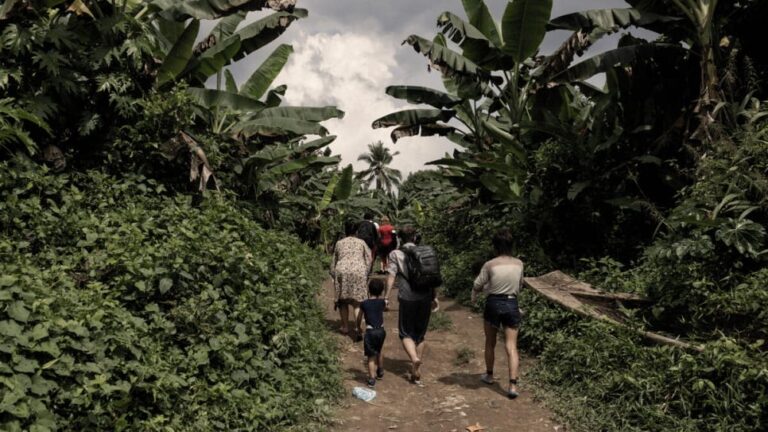 A family of venezuelan migrants reaches the end of their journey through the dangerous Darien jungle, between Colombia and Panama, on their long journey to reach the border between Mexico and the United States. But a new U.S. immigration measure prohibits access to the U.S. for Venezuelans. CREDIT: Nicola Rosso/UNHCR 