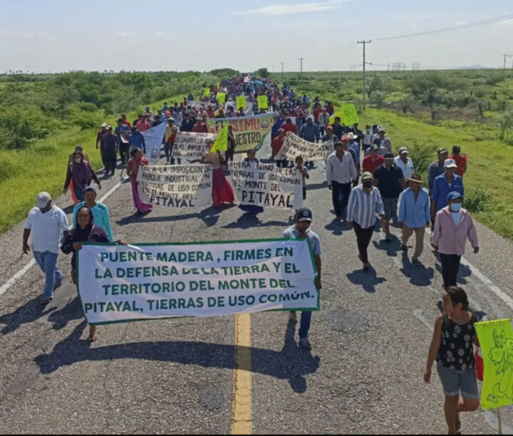 A demonstration in Puente Madera, in the state of Oaxaca, against the advance of the Interoceanic Corridor of the Isthmus of Tehuantepec, which runs between that southwestern state and Veracruz, in the southeast. The Mexican megaproject has generated opposition from some groups in the region, which see it as an imposed initiative that will hurt local communities. CREDIT: APIIDTT