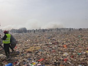 The Mbeubeus dumpsite in Dakar, Senegal, where Practical Action, [...] <a class=