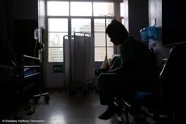 Cambodian fishermen from the fishing vessel Sor Somboon 19 recovers from beriberi at Ranong Hospital. The crew met internationally accepted definitions of victims of forced labour. Thai government investigations determined that the hospitalizations and deaths from the beriberi outbreak aboard Sor Somboon 19 were directly caused by a business model based on transshipment at sea. Credit: Greenpeace