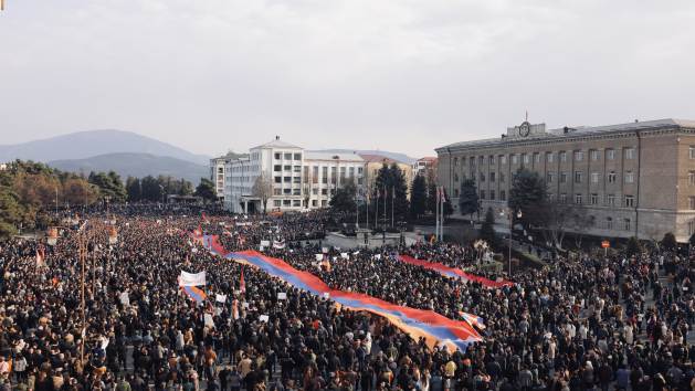 Protest in Stepanakert (the capital of Nagorno Karabakh) after the closure of the road that connected the enclave with Armenia, in December 2022. After nine months of blockade and an Azerbaijani attack, all Karabakh residents fled to Armenia. Credit: Edgar Kamalyan / IPS