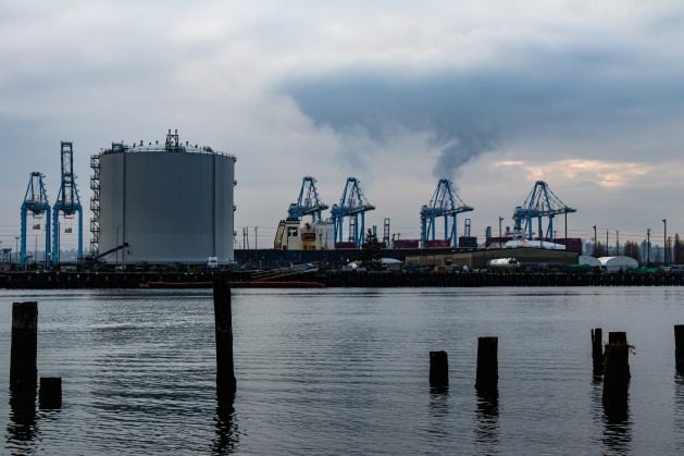 Liquid Natural Gas tank at the port of Tacoma Washington, United States. Credit: Shutterstock