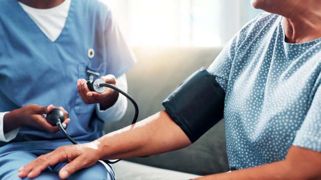 Global causes of death are increasingly dominated by heart disease, cancer and stroke, even as life expectancy rises worldwide and mortality patterns shift by age and region.