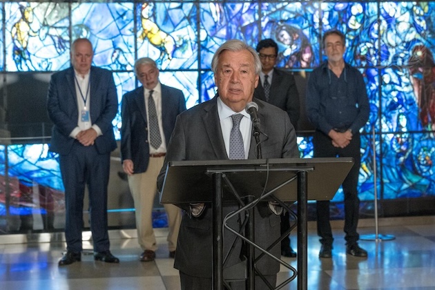 UN Secretary-General António Guterres addresses the wreath-laying ceremony to commemorate the 23rd Anniversary of the bombing of the United Nations Headquarters in Baghdad. Credit: UN Photo/Mark Garten.