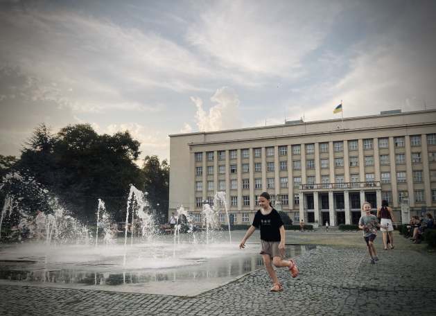 Internally displaced people in Ukraine face destroyed homes, soaring rents and an uncertain future as millions remain uprooted by the war.