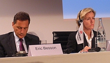 French immigration minister Eric Besson with MoneyGram's CEO Pamela Patsley. Credit: Ale McKenzie/IPS French immigration minister Eric Besson with MoneyGram's CEO Pamela Patsley. Credit: Ale McKenzie/IPS