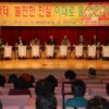 At the Dec. 3 public forum Eunsang Lee (extreme left) said there is no link between the country