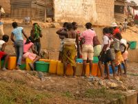 Residents of Boa Vista in Luanda, Angola, queue for water. This situation is repeated across Southern Africa. Credit: Jaspreet Kindra/IRIN