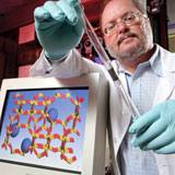 A U.S. chemist demonstrates a catalyst converter that reduces chemical emissions from diesel engines. - Laboratorios Argonne A U.S. chemist demonstrates a catalyst converter that reduces chemical emissions from diesel engines. - Laboratorios Argonne