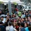Crowds of waiting passengers are a constant for Transantiago - La Tercera newspaper
